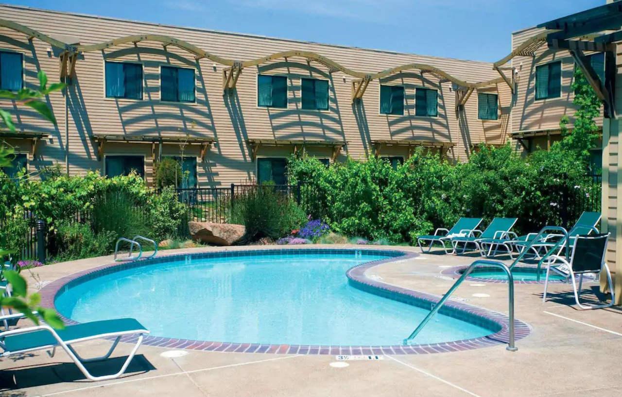 Doubletree By Hilton Napa Valley - American Canyon Exterior photo