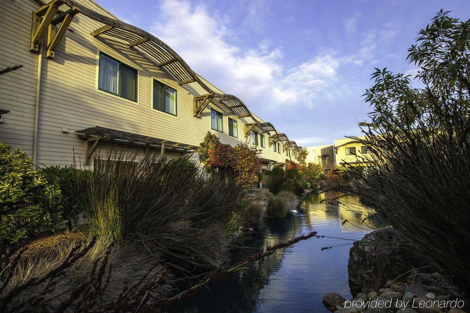 Doubletree By Hilton Napa Valley - American Canyon Exterior photo